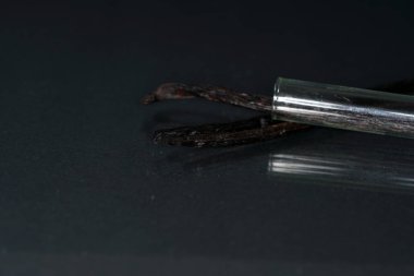                                Vanilya fermente kapsül meyve gelen bir baharattır