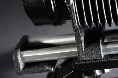 Makro fotoğrafçılık ve photomicrography, bir körük çok yararlı ve neredeyse vazgeçilmez cihazdır