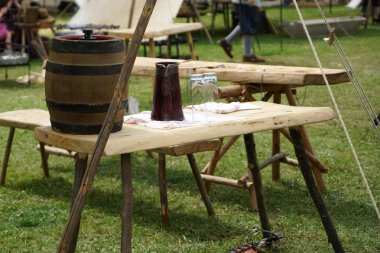 Almanya'da bir festivalde ortaçağ çadır kampı fotoğraflandı
