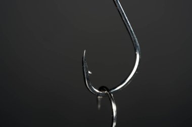 Özellikle sivri ve keskin yeniden keskinleştirme ile sahte çelikten yapılmış olta kancası