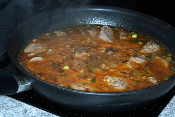 Solomillo Cerdo Cocido Medallones Con Verduras Especias —  Fotos de Stock