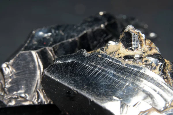 Shungit Este Rocă Neagră Care Constă Principal Din Carbon Fost — Fotografie, imagine de stoc