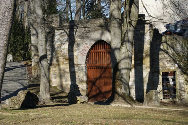 Kasteelpoort Een Oud Fort Een Park Regensburg — Stockfoto