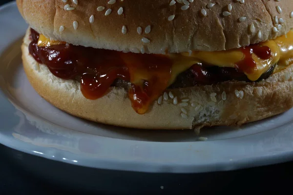 Sabrosa Hamburguesa Propia Cocina Hecha Mano Carne Res —  Fotos de Stock