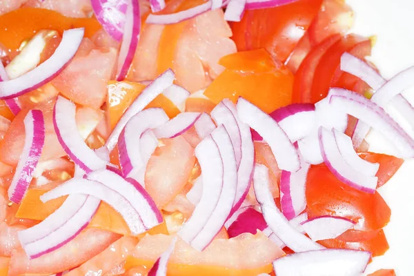 Ensalada Cebolla Tomate Con Tomates Lavados Cebolla Pelada —  Fotos de Stock