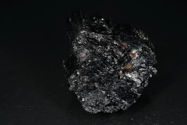 Shungit Una Roccia Nera Che Consiste Principalmente Carbonio Stata Fotografata — Foto Stock