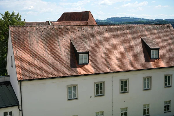 Gauben Altbauten Bringen Viel Licht Und Kopffreiheit Auf Den Dachboden — Stockfoto