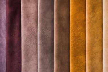 Mobilya ve giyim Döşeme renkli ve parlak kumaş örnekleri. Bir palet Tekstil soyut çizgiler farklı renkteki Close-up