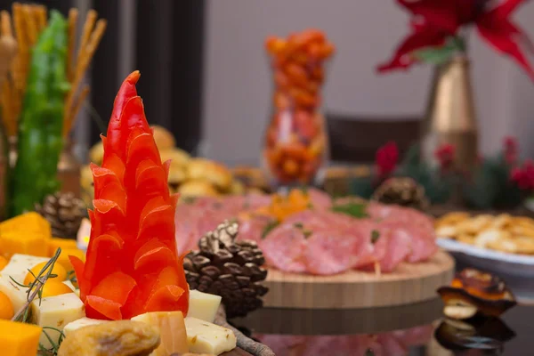 Deliciosa Comida Dedo Fiesta Con Decoraciones Festivas —  Fotos de Stock