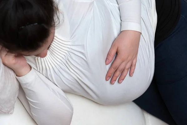 Tired Expectant Mom Sleeping on the Couch — Stock Photo, Image