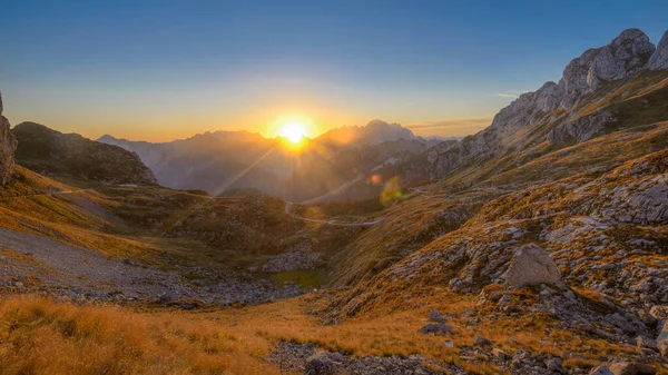 Soca Vadisi Üzerinde Talya Slovenya Sınır Yolundan Julian Alpleri Nde — Stok fotoğraf