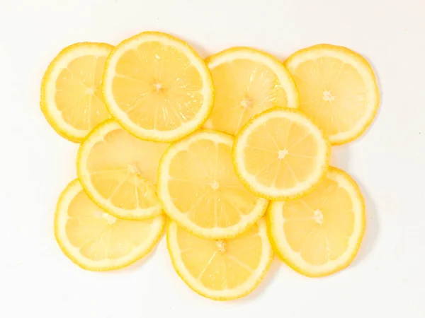 Diiris Lemon Pada Latar Belakang Putih — Stok Foto