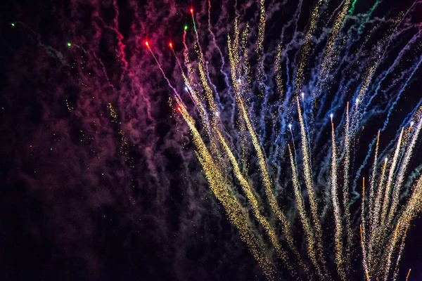 Havai fişek Lewes Bonfire gece İngiltere çok renkli