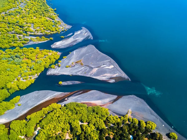 Aerial Shot River Flows Lake — Stock Photo, Image