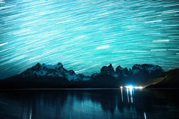 Cielo Stellato Con Sentieri Stellati Parco Nazionale Torres Del Paine — Foto Stock