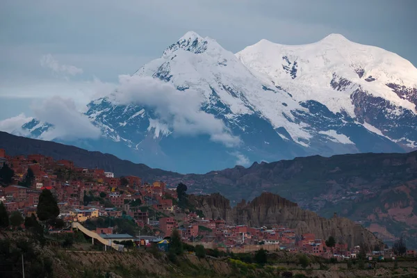 Der Berg Illimani Und Die Stadt Paz Bolivien — Stockfoto