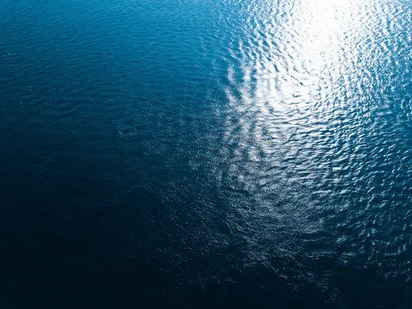 Αεροφωτογραφία Της Επιφάνειας Της Θάλασσας Κύμα Μοτίβο Έχει Σπάσει Λόγω — Φωτογραφία Αρχείου