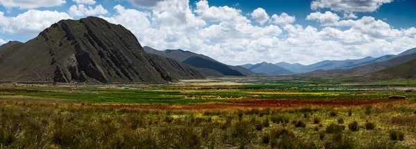 Kleurrijke Vallei Berg Met Laagjes Bolivia — Stockfoto