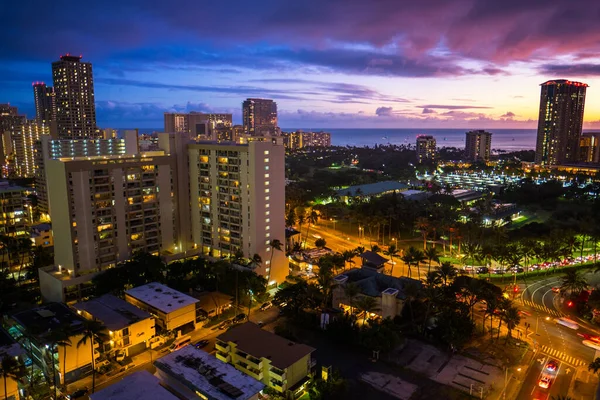 Stad Honolulu Tijdens Zonsondergang Hawaï Verenigde Staten — Stockfoto