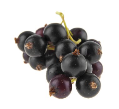 Beyaz arkaplanda siyah frenk üzümü izole edildi