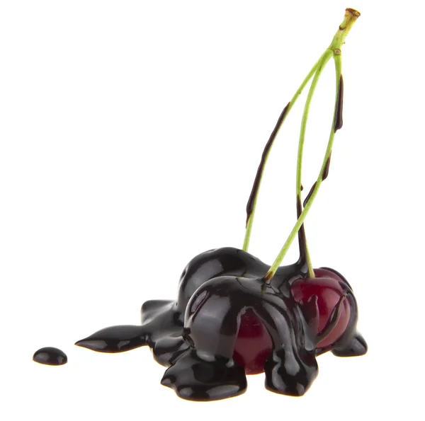 チョコレートは 白い背景で隔離の赤桜 — ストック写真