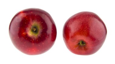 kırmızı elmalar beyaz arkaplanda izole edilmiş