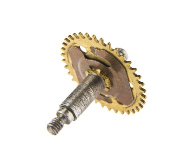 sarı metal saat dişli üzerinde izole beyaz arka plan
