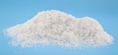 mavi bir arka plan üzerinde beyaz kar