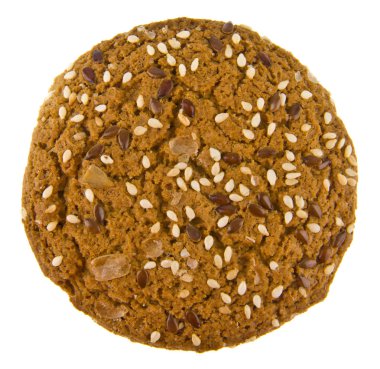 Beyaz arkaplanda izole edilmiş ev yapımı kurabiyeler