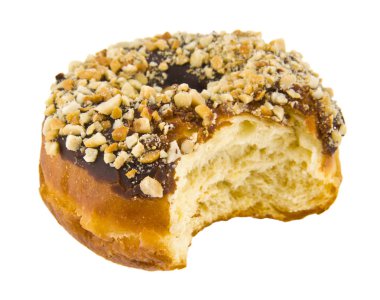 Beyaz arka planda izole edilmiş çikolatalı çörek.