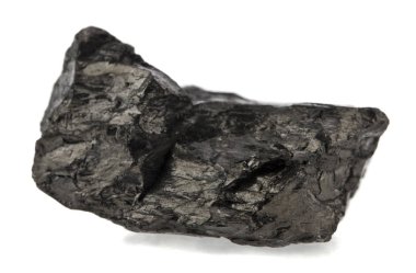 kömür beyaz arkaplanda izole edildi