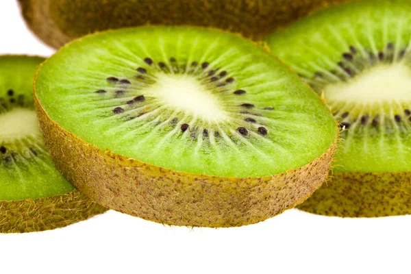 Grön kiwi isolerad på vit bakgrund — Stockfoto