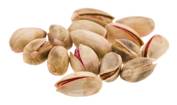 Pistachos aislados sobre fondo blanco —  Fotos de Stock