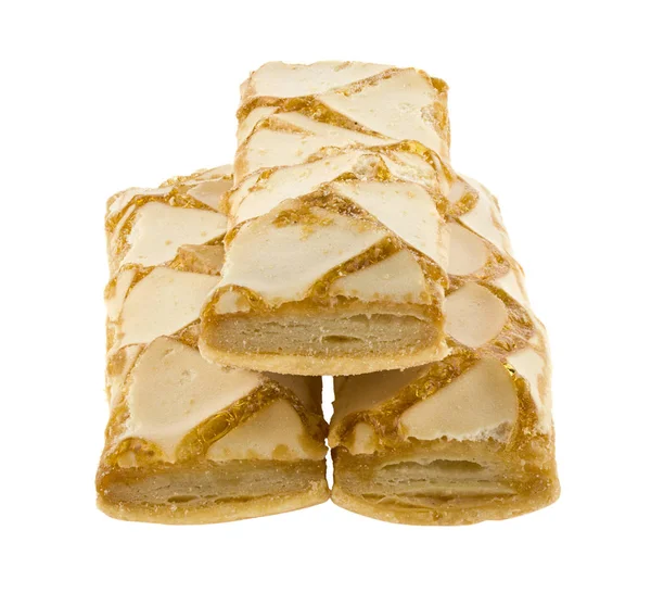 Ciastko ciasto francuskie z karmelem na białym tle CLO — Zdjęcie stockowe
