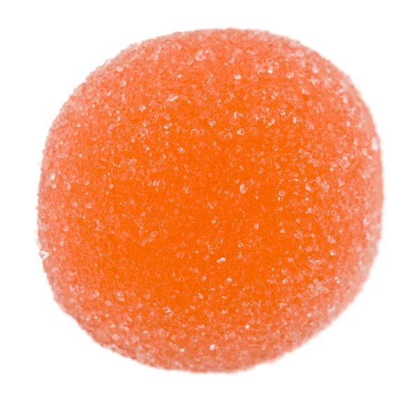 빨간 마멀레이드 공 에 설탕 고립 에 화이트 배경 닫기 u — 스톡 사진