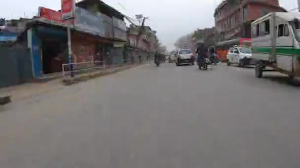 Катание на скутере Катманду, Непал — стоковое видео