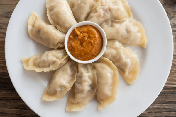 Plate of Nepalese momos — Stock Photo, Image