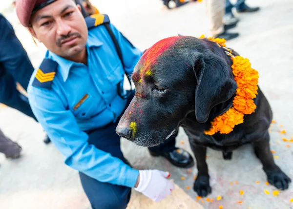 Nepal Police celebrates Kukur Tihar in Kathmandu — Stockfoto