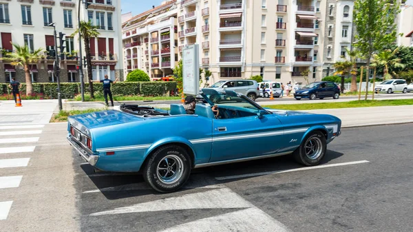 Ford Mustang Convertible i Bayonne, Frankrike — Stockfoto