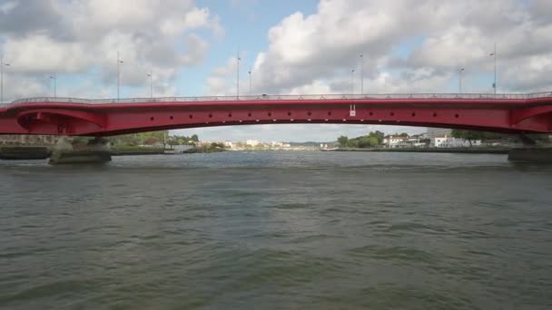 Boat passing under Henri Grenet bridge in Bayonne, France — Stock Video