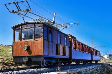 Rhune Treni Bask Ülkesi 'ne tırmanıyor.