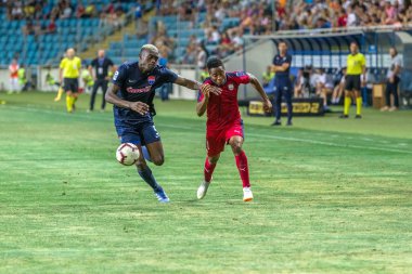 Odessa, Ukrayna - 9 Ağustos 2018: Uefa Avrupa Ligi 2018 Fc Mariupol (Ukrayna) - Fc Girondins de Bordeaux (Fransa) gergin bir futbol maçı Avrupa Ligi. Bordeaux - Fransa - kırmızı