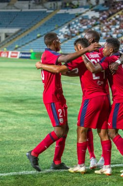Odessa, Ukrayna - 9 Ağustos 2018: Uefa Avrupa Ligi 2018 Fc Mariupol (Ukrayna) - Fc Girondins de Bordeaux (Fransa) gergin bir futbol maçı Avrupa Ligi. Bordeaux - Fransa - kırmızı
