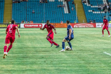 Odessa, Ukrayna - 9 Ağustos 2018: Uefa Avrupa Ligi 2018 Fc Mariupol (Ukrayna) - Fc Girondins de Bordeaux (Fransa) gergin bir futbol maçı Avrupa Ligi. Bordeaux - Fransa - kırmızı