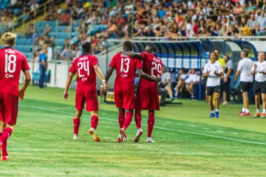 Odessa, Ukrayna - 9 Ağustos 2018: Uefa Avrupa Ligi 2018 Fc Mariupol (Ukrayna) - Fc Girondins de Bordeaux (Fransa) gergin bir futbol maçı Avrupa Ligi. Bordeaux - Fransa - kırmızı