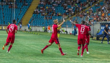 Odessa, Ukrayna - 9 Ağustos 2018: Uefa Avrupa Ligi 2018 Fc Mariupol (Ukrayna) - Fc Girondins de Bordeaux (Fransa) gergin bir futbol maçı Avrupa Ligi. Bordeaux - Fransa - kırmızı