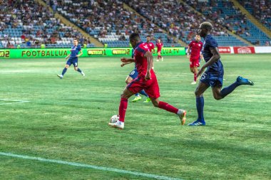 Odessa, Ukrayna - 9 Ağustos 2018: Uefa Avrupa Ligi 2018 Fc Mariupol (Ukrayna) - Fc Girondins de Bordeaux (Fransa) gergin bir futbol maçı Avrupa Ligi. Bordeaux - Fransa - kırmızı