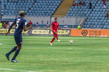 Odessa, Ukrayna - 9 Ağustos 2018: Uefa Avrupa Ligi 2018 Fc Mariupol (Ukrayna) - Fc Girondins de Bordeaux (Fransa) gergin bir futbol maçı Avrupa Ligi. Bordeaux - Fransa - kırmızı