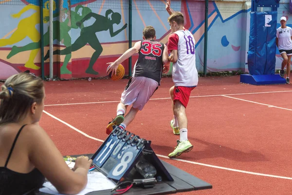 Odessa Ucrania Julio 2018 Los Adolescentes Juegan Baloncesto Durante Campeonato — Foto de Stock