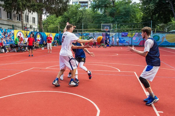 Odessa Ucrania Julio 2018 Los Adolescentes Juegan Baloncesto Durante Campeonato — Foto de Stock